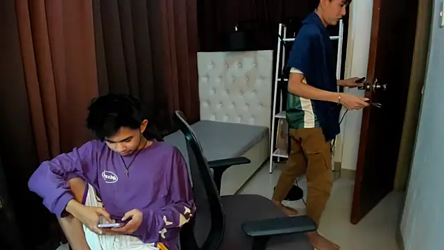 xxxhugecocktwinkxxx online show from October 9, 2025, 5:44 pm