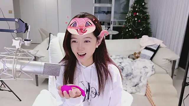 Snapshot of zz-175 chatting on October 13, 2025, 12:38 pm zz-175 online show from October 13, 2025, 12:38 pm