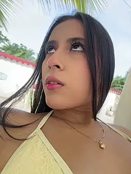 Juanita-Diaz online show from June 3, 2026, 8:36 pm