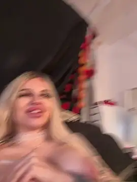Steffi Snowbunny online show from March 24, 2026, 10:15 pm