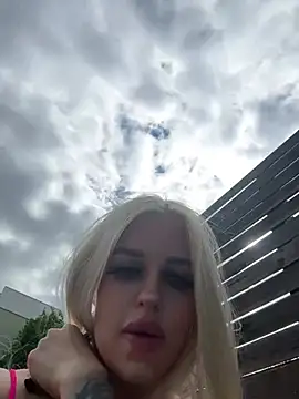 Steffi Snowbunny online show from July 23, 2026, 2:15 pm