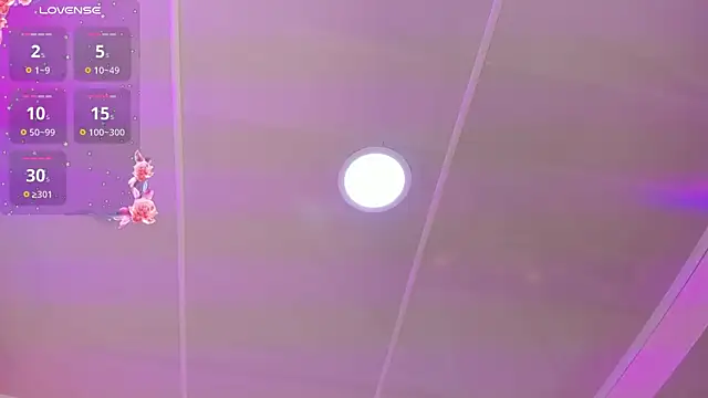 Snapshot of Miaa_Smithh__ chatting on April 22, 2026, 11:23 am Miaa Smithh online show from April 22, 2026, 11:23 am