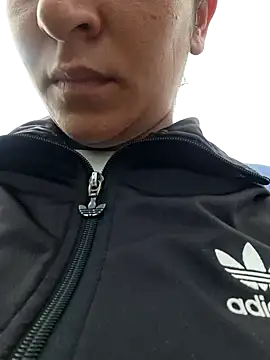 Lexiiee 1 online show from December 4, 2025, 2:37 pm