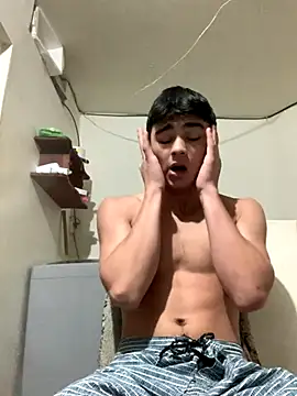 boyhot- - online show from September 11, 2025, 10:04 am