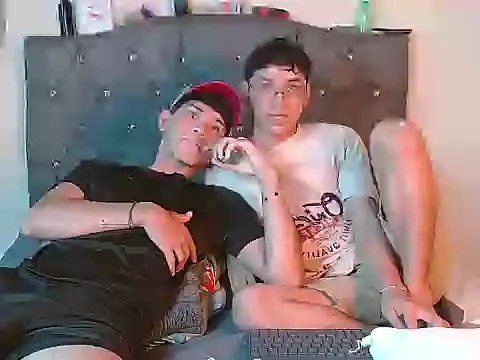 logan willyams  online show from September 17, 2025, 9:27 pm