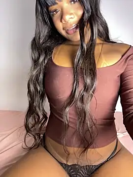 Snapshot of SereiaHott chatting on March 12, 2026, 5:41 pm SereiaHott online show from March 12, 2026, 5:41 pm