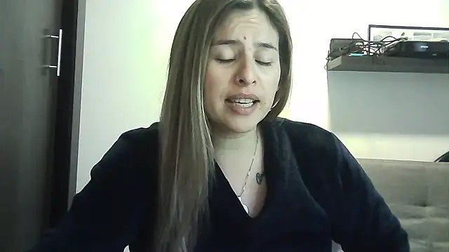 Valery  Rouse  online show from May 3, 2026, 8:59 pm