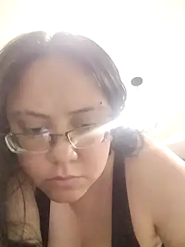 julieta flores online show from March 30, 2026, 8:10 pm