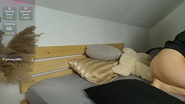 SashaSilk online show from September 15, 2025, 10:21 pm