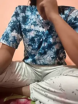 Hott Archana online show from October 14, 2025, 6:42 pm