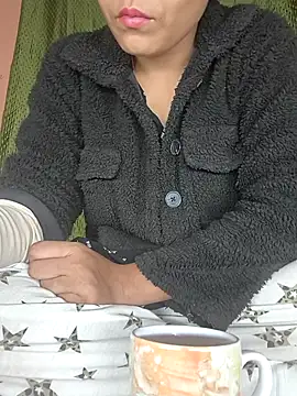 Hott Archana online show from November 12, 2025, 11:25 pm