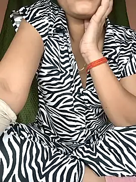 Hott Archana online show from November 20, 2025, 11:59 pm