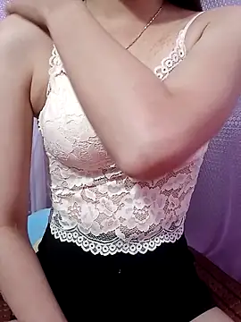 CherryBeii online show from May 4, 2026, 1:29 pm