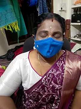 Tamil Kavitha10 online show from November 6, 2025, 4:52 pm