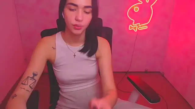 Bella Night4 online show from October 4, 2025, 6:22 am