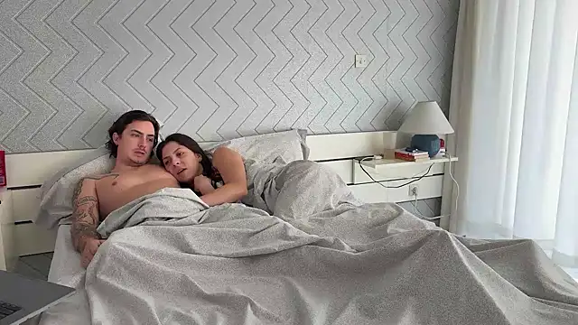 Cam-FrenchKiss online show from September 21, 2025, 12:40 pm