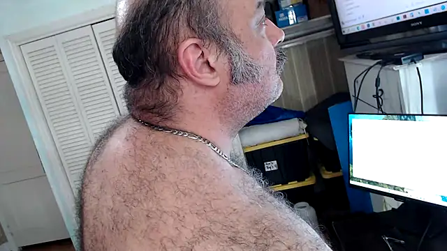 Snapshot of bullmusclejoe chatting on February 20, 2026, 9:48 pm bullmusclejoe online show from February 20, 2026, 9:48 pm