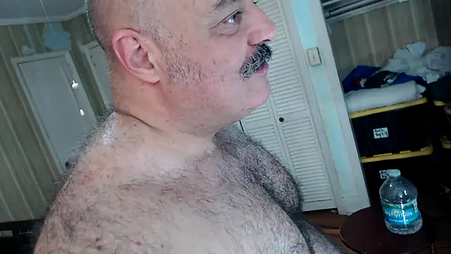 Snapshot of bullmusclejoe chatting on March 4, 2026, 3:01 am bullmusclejoe online show from March 4, 2026, 3:01 am