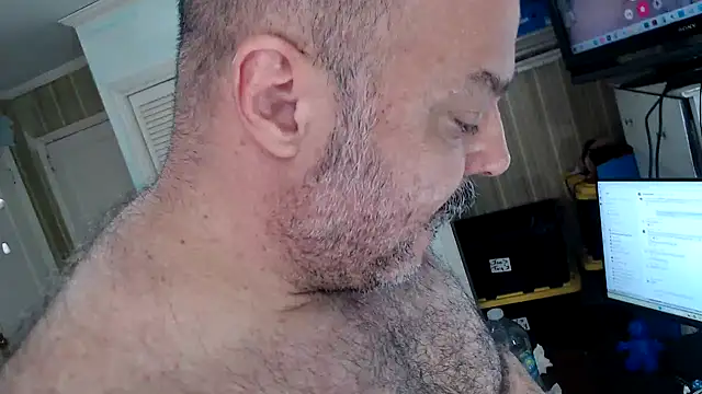 Snapshot of bullmusclejoe chatting on March 11, 2026, 5:19 pm bullmusclejoe online show from March 11, 2026, 5:19 pm