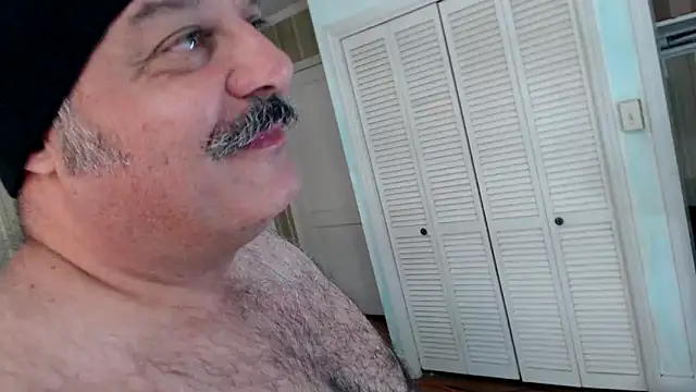 Snapshot of bullmusclejoe chatting on March 21, 2026, 12:59 am bullmusclejoe online show from March 21, 2026, 12:59 am