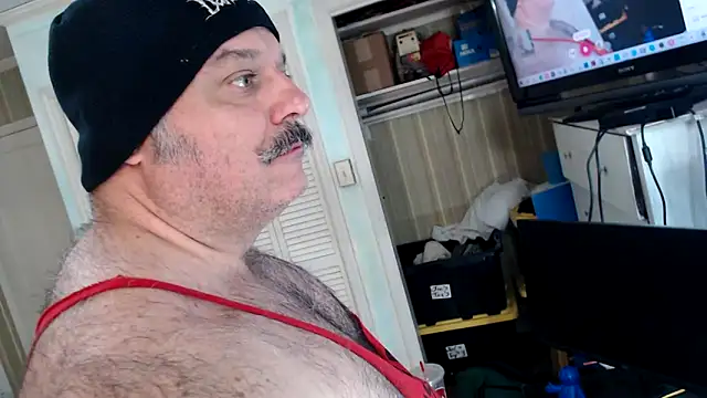 Snapshot of bullmusclejoe chatting on March 23, 2026, 1:20 am bullmusclejoe online show from March 23, 2026, 1:20 am