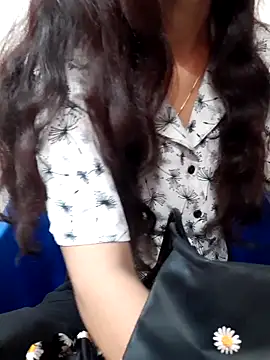 Snapshot of siya_rani67 chatting on October 5, 2025, 6:12 am siya rani67 online show from October 5, 2025, 6:12 am