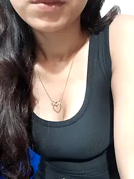 Snapshot of siya_rani67 chatting on October 25, 2025, 6:21 am siya rani67 online show from October 25, 2025, 6:21 am