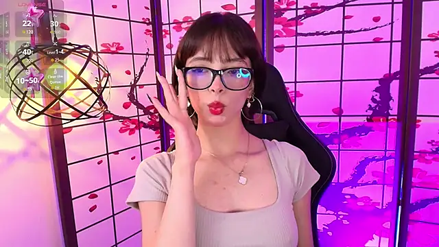 Snapshot of Sweet_1Angel chatting on October 17, 2025, 11:46 am Sweet 1Angel online show from October 17, 2025, 11:46 am