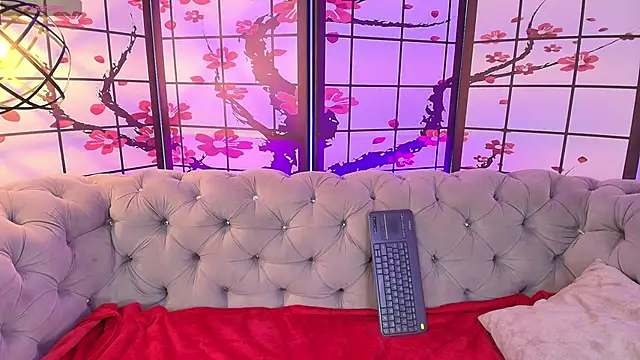 Snapshot of Sweet_1Angel chatting on November 8, 2025, 12:16 pm Sweet 1Angel online show from November 8, 2025, 12:16 pm