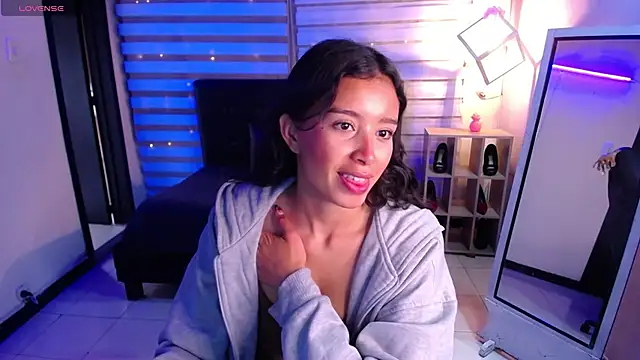 Snapshot of _Mia_Evans_1 chatting on October 22, 2025, 7:57 pm  Mia Evans 1 online show from October 22, 2025, 7:57 pm