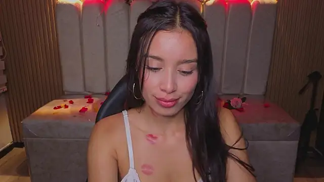 Snapshot of _Mia_Evans_1 chatting on February 14, 2026, 8:27 pm Mia Evans 1 online show from February 14, 2026, 8:27 pm