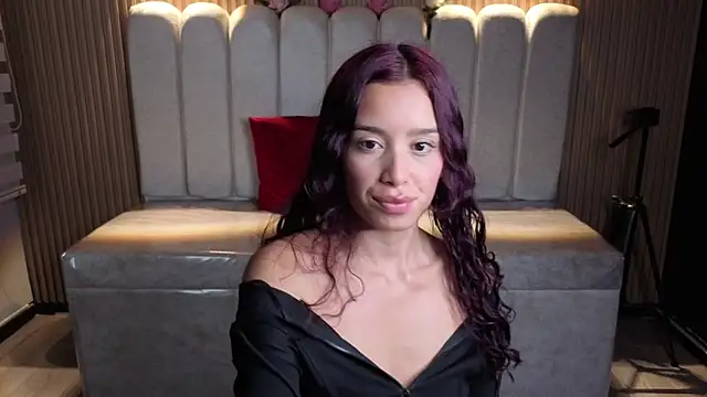  Mia Evans 1 online show from June 13, 2026, 8:18 pm