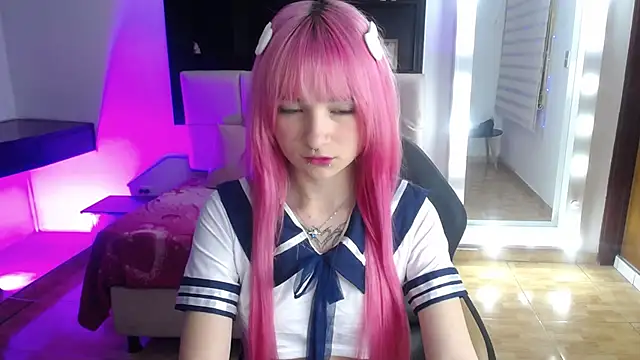  Charlotte Collins  online show from April 27, 2026, 2:48 pm
