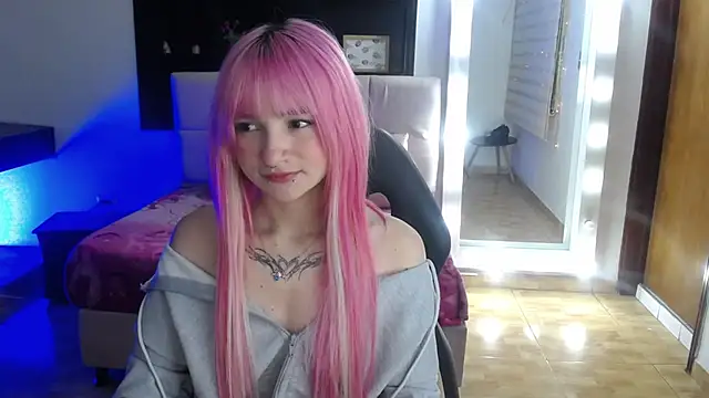  Charlotte Collins  online show from May 4, 2026, 3:08 pm