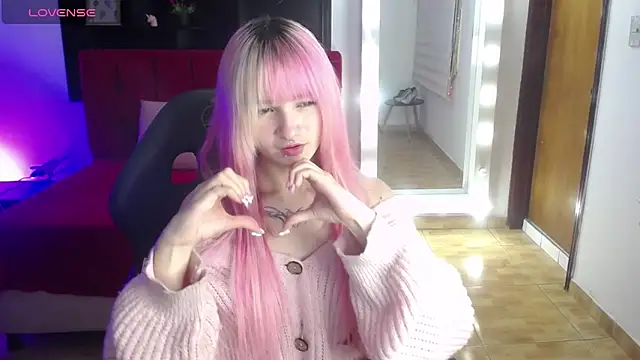  Charlotte Collins  online show from June 12, 2026, 3:11 pm