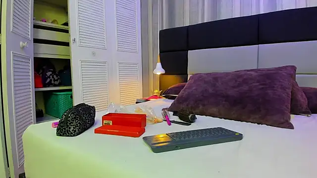 deanalopez online show from September 12, 2025, 1:22 pm