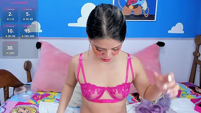 miss  evolet online show from November 27, 2025, 11:12 am