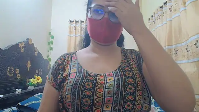 Elena cruz5 online show from April 22, 2026, 5:14 pm