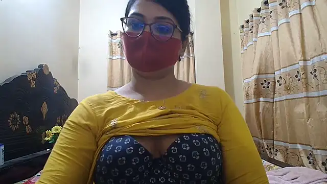 Elena cruz5 online show from June 7, 2026, 4:55 pm