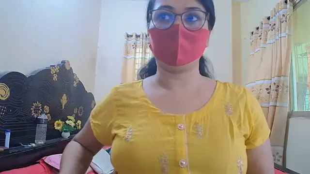 Elena cruz5 online show from June 16, 2026, 7:55 am