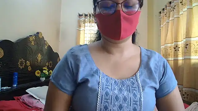 Elena cruz5 online show from June 30, 2026, 4:35 am