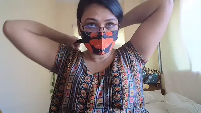 Elena cruz5 online show from August 1, 2026, 10:47 am