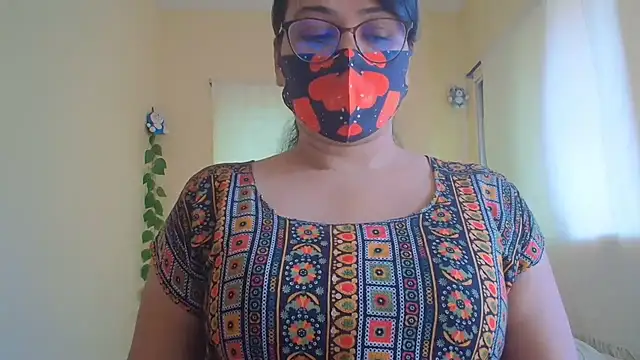Elena cruz5 online show from August 2, 2026, 4:00 am