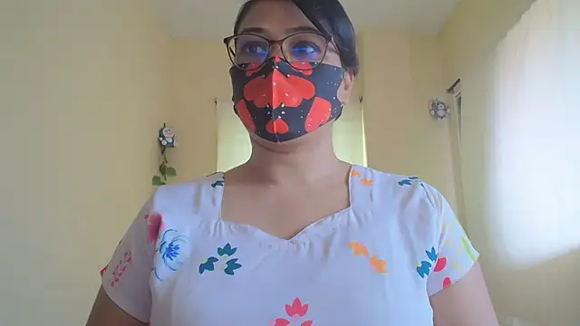 Elena cruz5 online show from August 5, 2026, 4:26 am
