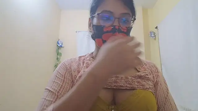 Elena cruz5 online show from August 5, 2026, 4:32 pm