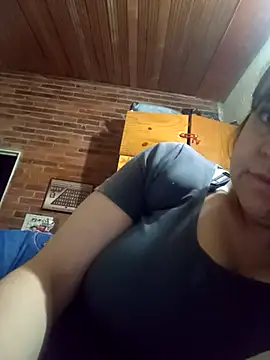 CARITOMIO online show from November 1, 2025, 11:07 pm