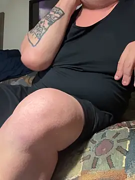 Stephanie1984 online show from May 25, 2026, 7:03 am