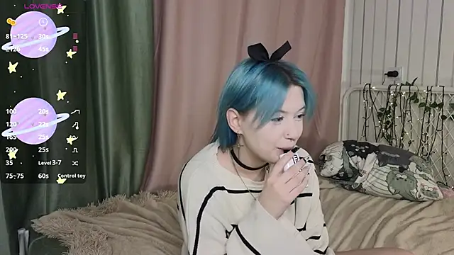 RainaNowak online show from September 11, 2025, 7:14 pm