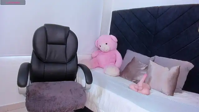 Snapshot of kate_lua chatting on January 10, 2026, 1:02 pm kate lua online show from January 10, 2026, 1:02 pm