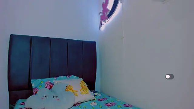bellotasexy online show from September 11, 2025, 7:47 pm